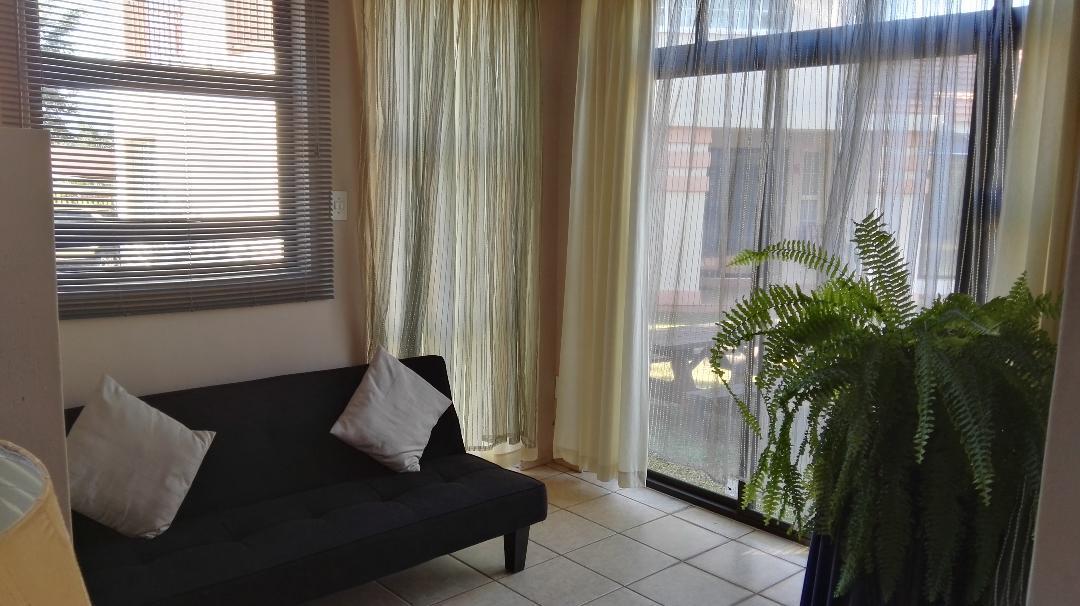 Ezulwini Guest House Ngoại thất bức ảnh