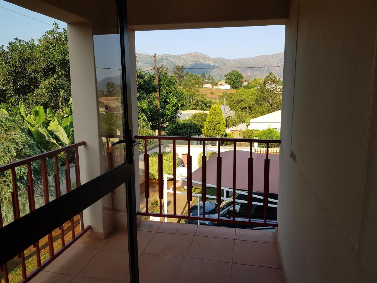 Ezulwini Guest House Ngoại thất bức ảnh