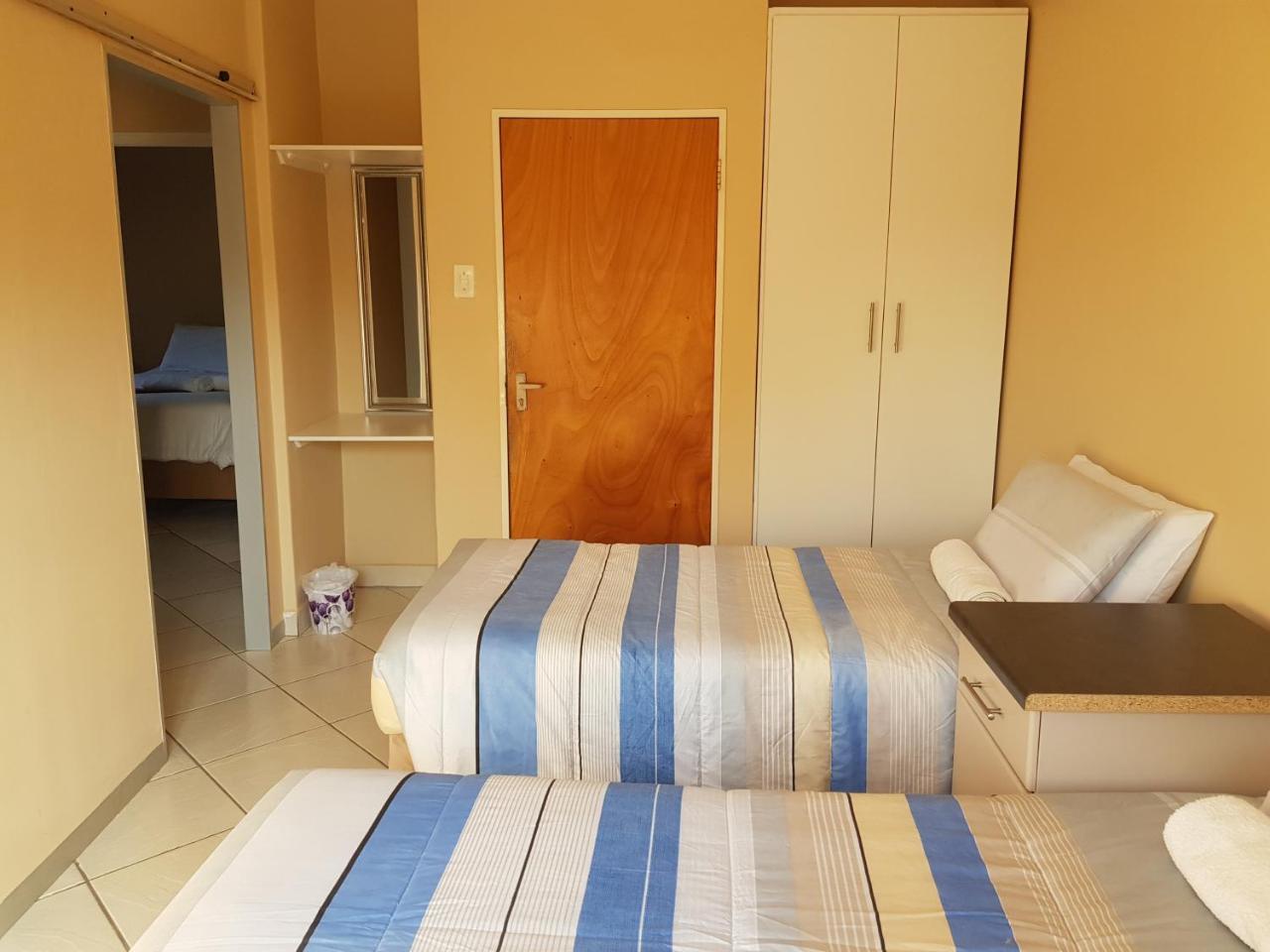 Ezulwini Guest House Ngoại thất bức ảnh